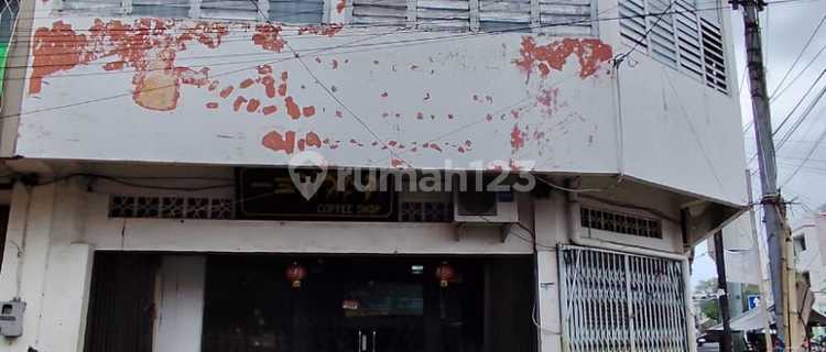 Ruko 4 Lantai di Tengah Kota 1
