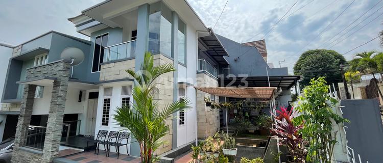 Rumah Modern di Kawasan Perbukitan 1
