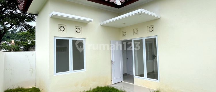 Beranda Bali Payon Amartha Type 48/120 - Tanpa DP, All In 10 Juta, View Kota! 1
