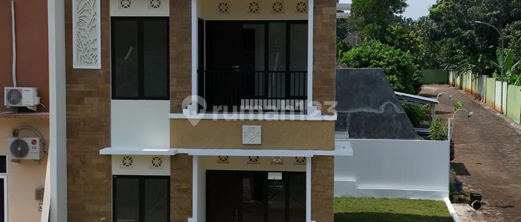 Rumah 2 Lantai Dengannuansa Bali Dikota Semarang 1
