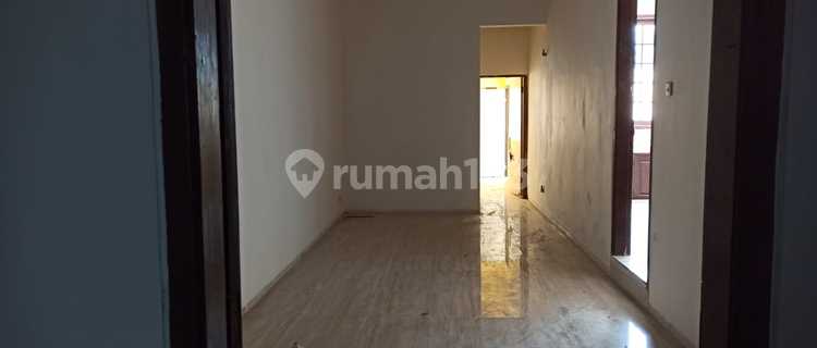 Disewakan Rumah Huni di Candisari 1