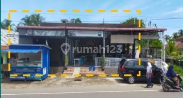 A shophouse located in a strategic location in North Aceh Regency. 1