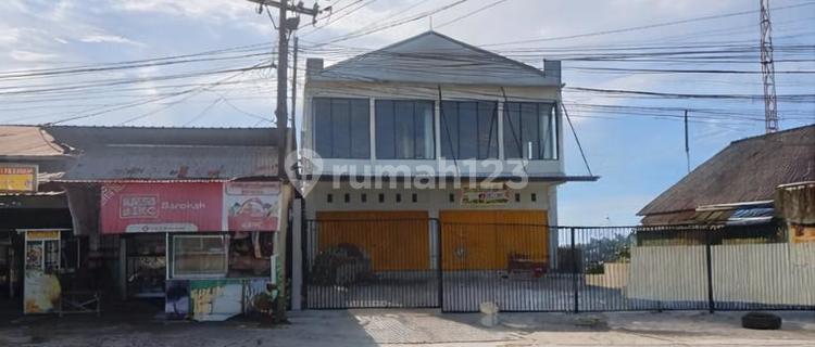 Flood-Free, Shop House, 2 Floors, Freehold Title, Near Healthcare Facilities, Ready to Occupy 1