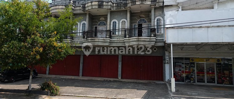 For Rent 3 Shophouses on Main Road Prime Location 1