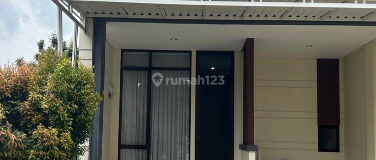 Rumah di Lavon siap huni,full furnished.Dekat dengan sekolah Laurensius dan Pasar 8 1