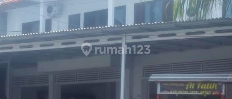 Strategic Shop House in Taman Griya, Suitable for Any Business 1
