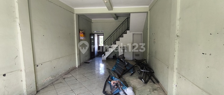 4-Story Shop House for Sale on Main Road in Tabanan Selemadeg 4 Stories Flood-Free Strategic Suitable for All Types of Business 1