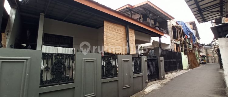 2-Story Boarding House, 8 Rooms, Freehold Title, Land Area 206 M2, Jl Batu Ampar, Near Kramat Jati Market, East Jakarta (Rj) 1