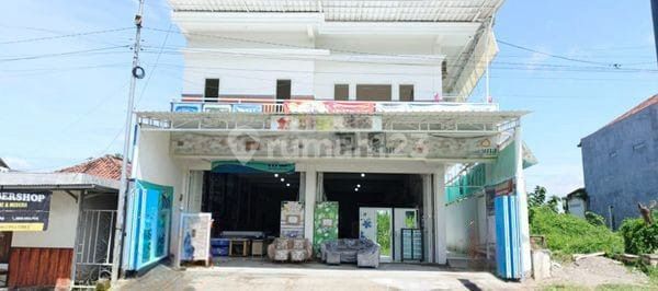 Strategic, Zero Main Road, 2.5-Story Shop, Negotiable on Dawarblandong Main Road, Mojokerto 1