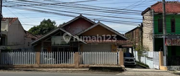 Cheap Price Ma'am House Land Calculation Main Road Tanjungsari 1
