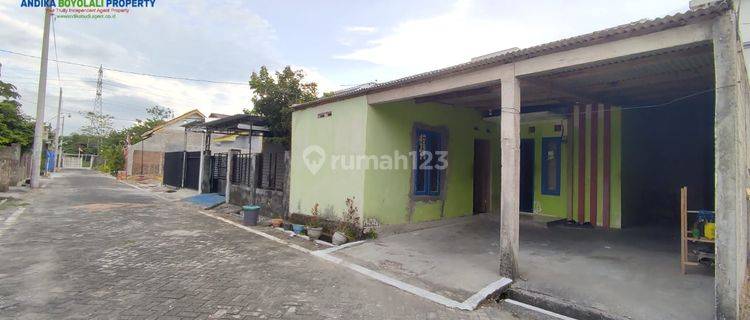 Rumah dekat pabrik dan jalan raya di teras boyolali 1