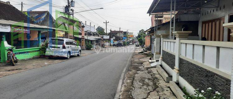 Rumah strategis pinggir jalan raya dekat pasar di simo boyolali 1