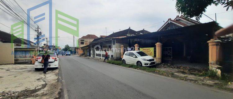 Rumah strategis pinggir jalan raya dekat pasar di simo boyolali 1