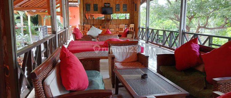 For rent, a restaurant with a complete permit and pool in Tulamben, Kubu Karangasem 1