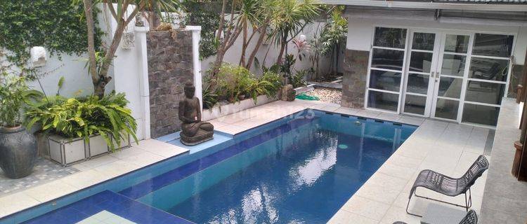 Villa for rent on Jl Pantai Berawa near Kerobokan, Seminyak, Canggu 1