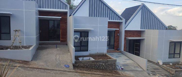 Villa Batu Dekat Bns Kota Batu 375 Jt, View Pegunungan  Dan Kota Batu 1