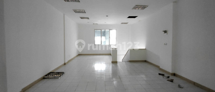 Sewa Ruko Premium Dalam Kawasan Industri Area Parkir Luas di Kic Gatot Subroto Ngaliyan Semarang 1