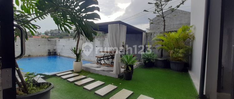 Rumah Ada Kolam Renang Pribadi View Gunung di Bukit Permai Ungaran 1