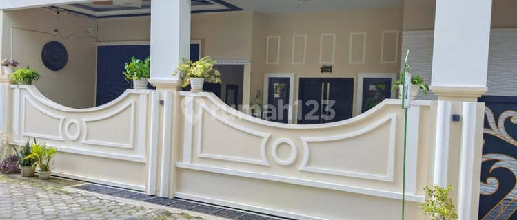 Exclusive Boarding House with an Active Lobby in Mangga Purin, Kendal. 1