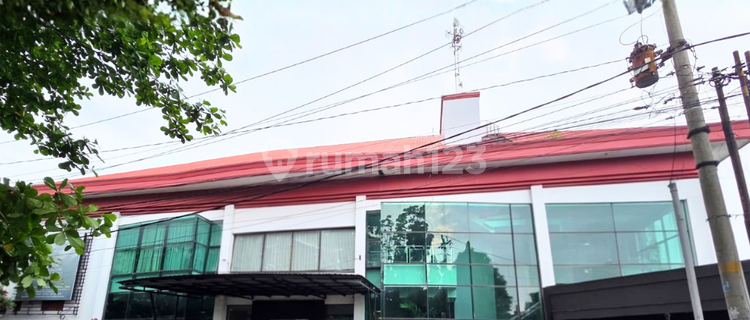 Selling Active 41-Room Hotel in Upper Gajah Mungkur, Semarang 1