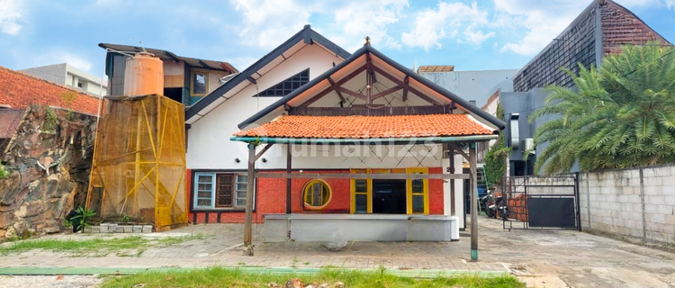 Penginapan Heritage Aktif Tengah Kota Dekat Undip Pleburan di Erlangga 1