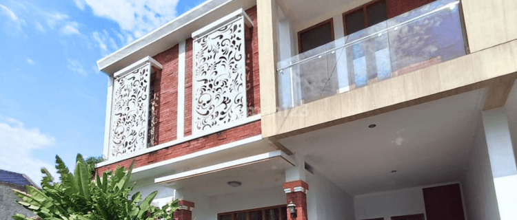 Rumah 3 lantai Mewah Minimalis Siap Huni di Ngarus Pati 1