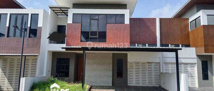 Rumah 2 Lt Bagus Area Elite Wijaya Royale Residence Bae Kudus 1