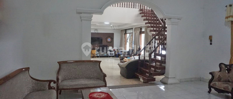 Spacious House Suitable for Business, Minister Supeno, Near Simpang Lima. 1