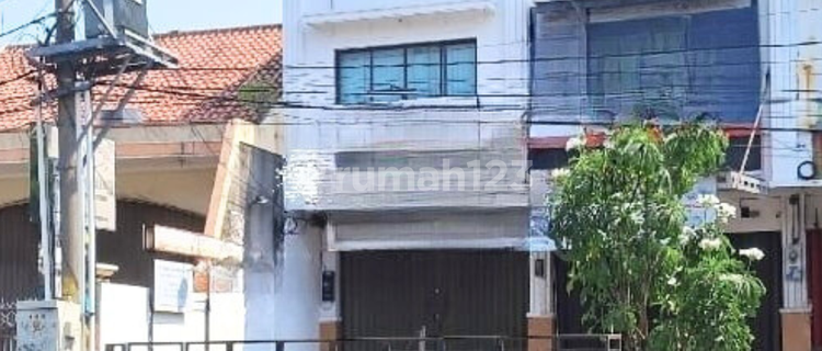 For Sale 2-Story Shop House Ready to Use by Kaligarang Main Road Semarang, Available for Rent 1