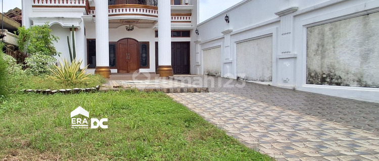 Luxurious House Fully Renovated Never Occupied Jln Cokroaminoto Kudus 1