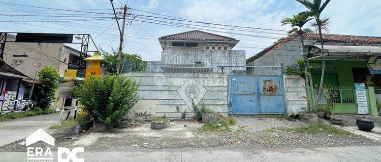 Rumah 2 Lantai Tengah Kota Dekat Jl Kartini Purwosari 1