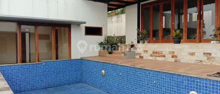 Jual Rumah Ada Kolam Renang Suasana Sejuk di Kopeng Salatiga Getasan 1