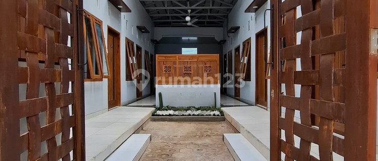 Sell Cheap 8-Room Boarding House in City Center, Rinjani Street, Demaan, Jepara 1