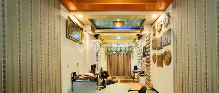 Sewa Ruko 3 Lantai Ada Ruang Meeting dan Gudang di Gajah Plaza Gayamsari Semarang 1