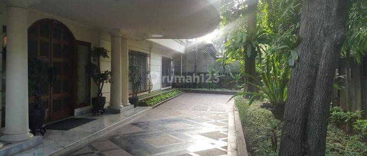 Dijual Rumah Luas Siap Huni di Menteng Jakarta Pusat 1