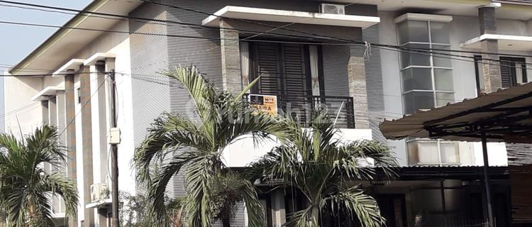 Rumah Jl Anggrek Harapan Indah  Bekasi Unit Bagus 1