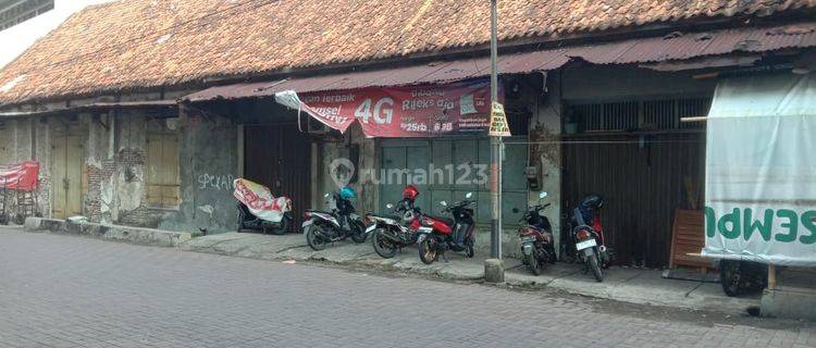 Rumah Usaha Di Semarang Jawa Tengah 1