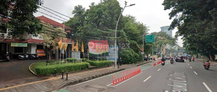 GEDUNG COMMERCIAL JL TEUKU CIK DITIRO MENTENG JAKPUS 1