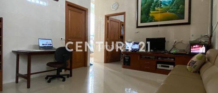 Rumah Pusat Kota Bandung Semi Furnished Sayap Jl Veteran 1