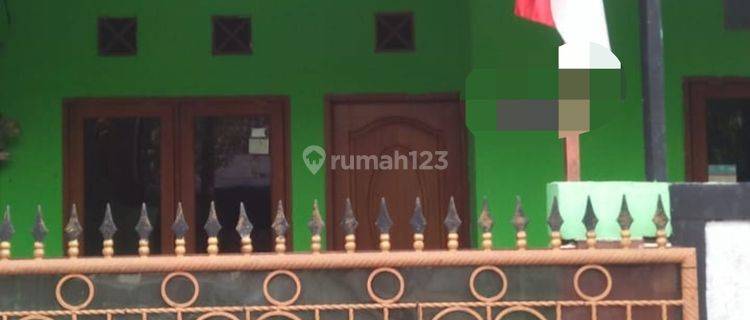 Rumah rapih siap huni disewa pertahun di perumahan duta harapan bekasi utara  1