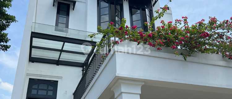 Rumah Cantik Mewah di Jagakarsa Jakarta Selatan Bagus Tdk Banjir 1