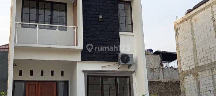 Rumah Cantik Area Jalan Raya Bogor Nempel Jakarta Timur 1