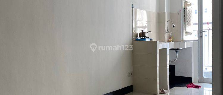 Apartemen Season City Dijual Lantai Tengah 2 Kamar Tidur  1