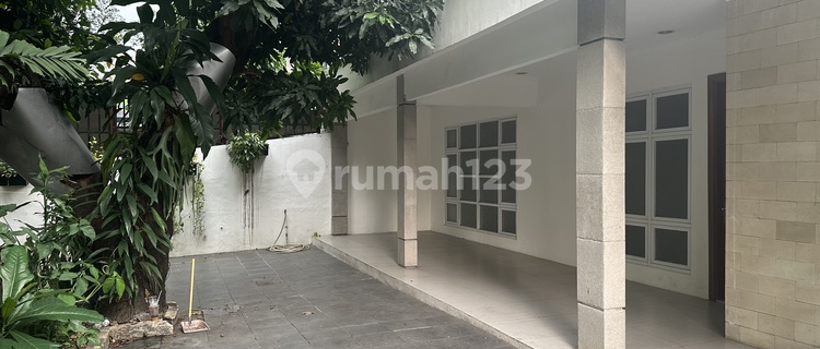 Well-Maintained Renovated Menteng House 1