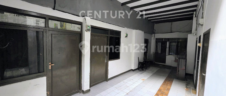 Bangunan Berupa Kos dan 3 Ruko Dekat Universitas dan Tempat Makan 1