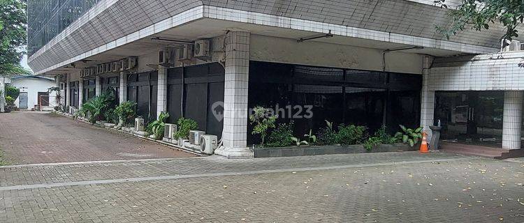 Gedung 3 Lantai Di Jl Ampera Raya, Cilandak Timur, Pasar Minggu 1