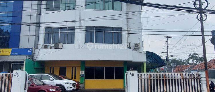 Gedung 3 Lantai Di Jl Raya Jatinegara Timur, Balimester. Dkt Ke Kampung Melayu 1