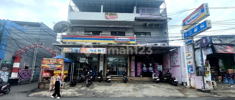 3-Unit Shophouse Row on Jl Taman Mini Pintu 2, Cipayung. Close to Jagorawi Toll Road. 1