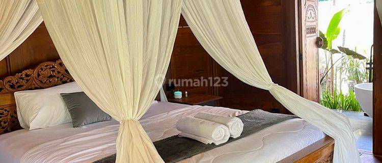 Nice single bed villa at ubud,fully furnished,full teakwood,cheap 1