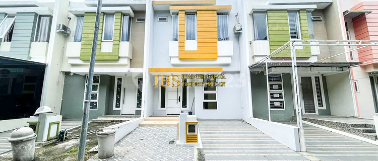 Dijual Rumah 2 Tingkat Komplek Citraland Gama City Cluster Maldives 1